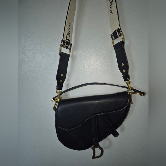 Dior Handbags - Dior Black Saddle Bag